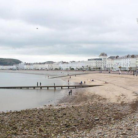 Central Llandudno, Private Parking Near To Beach, Pier & Shops Екстер'єр фото