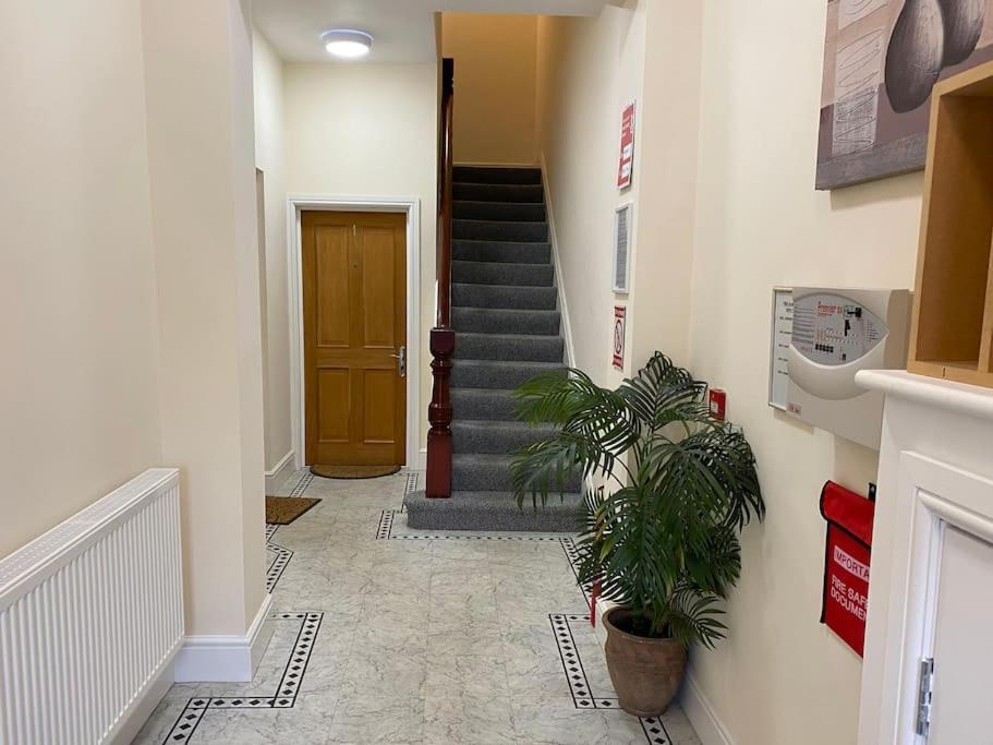 Central Llandudno, Private Parking Near To Beach, Pier & Shops Екстер'єр фото